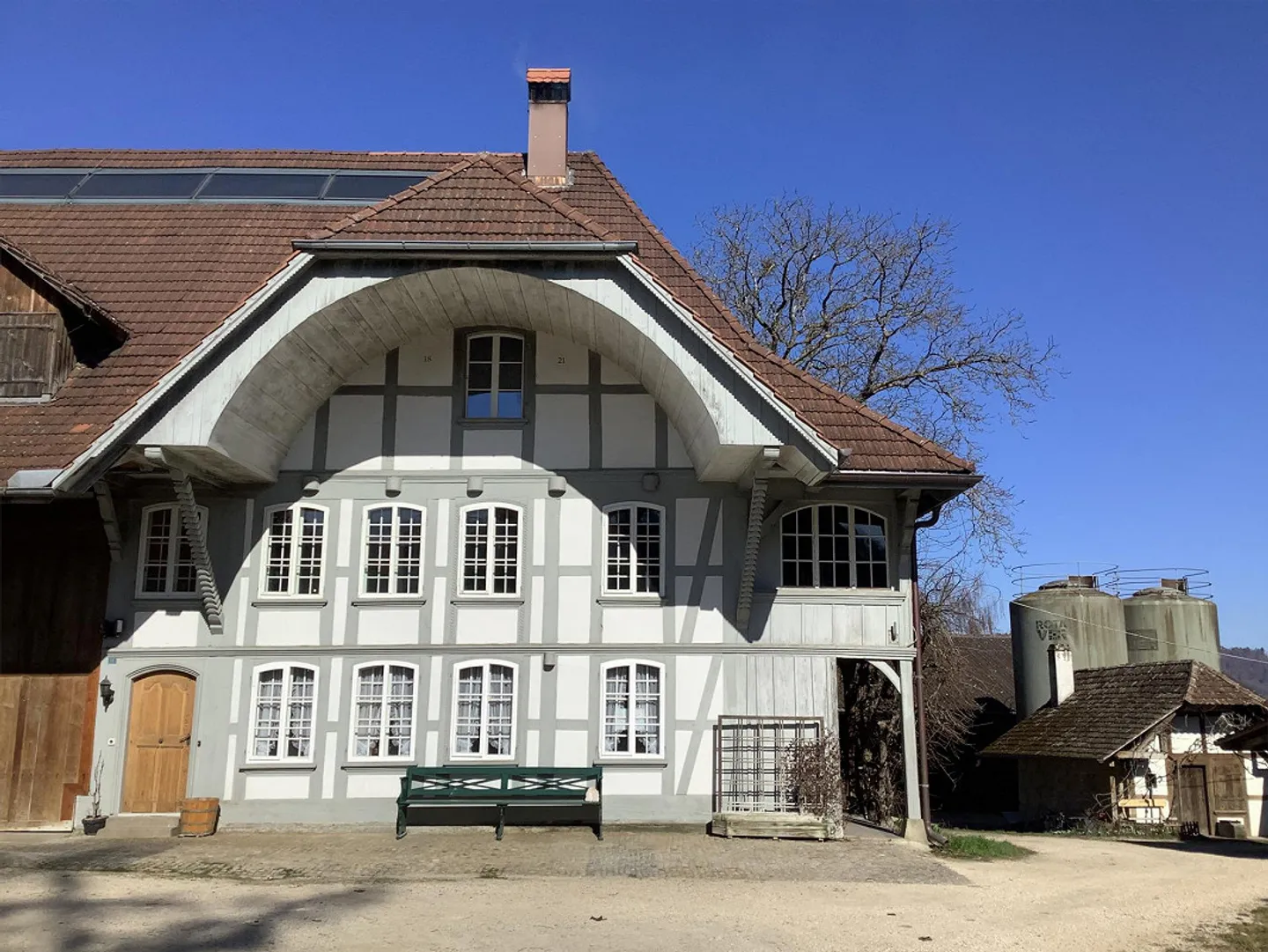 Geräumige Wohnung auf Biobauernhof - Foto 1 von 20