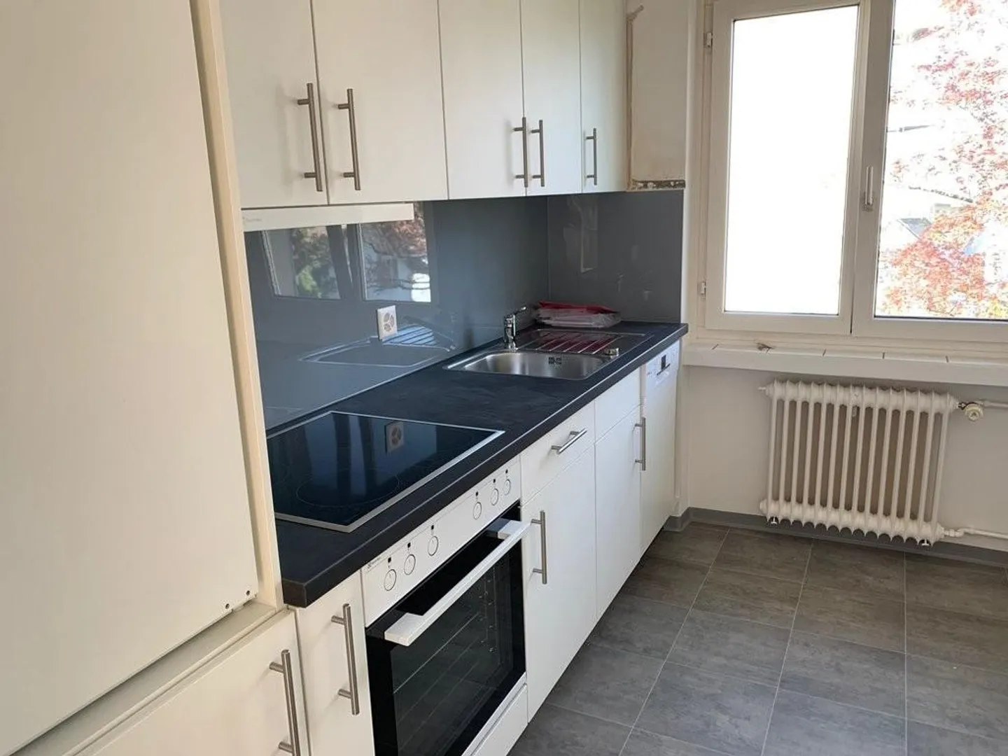 In the Green in Zurich-Altstetten - Photo 3 of 6