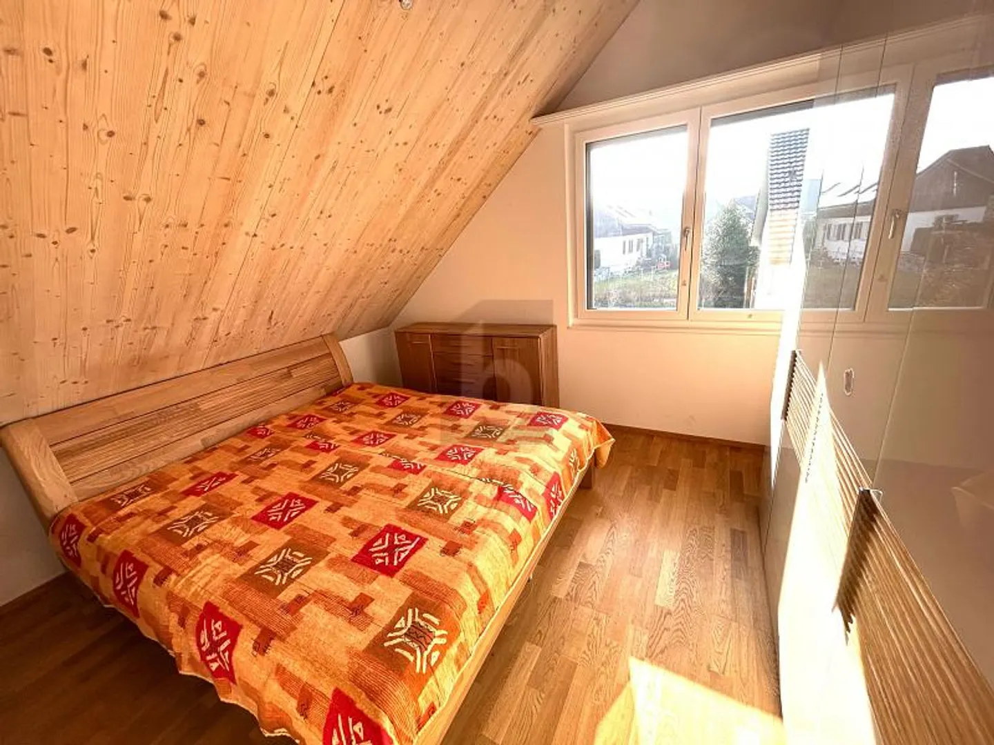 Stilvolle Attika-Wohnung in Uezwil - Foto 5 von 6