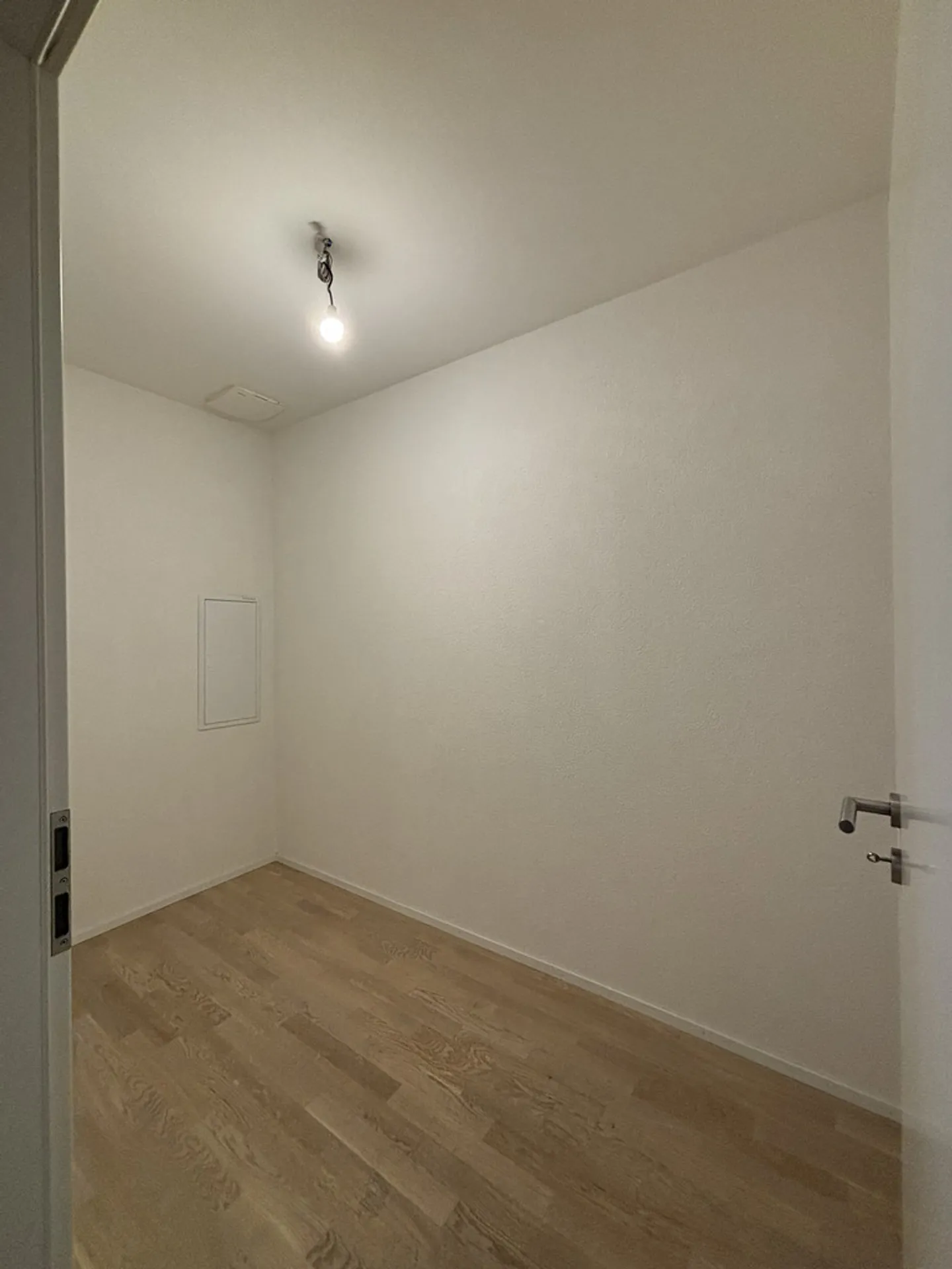 Schöne helle 2,5-Zimmer-Wohnung in Renens - Foto 9 von 9