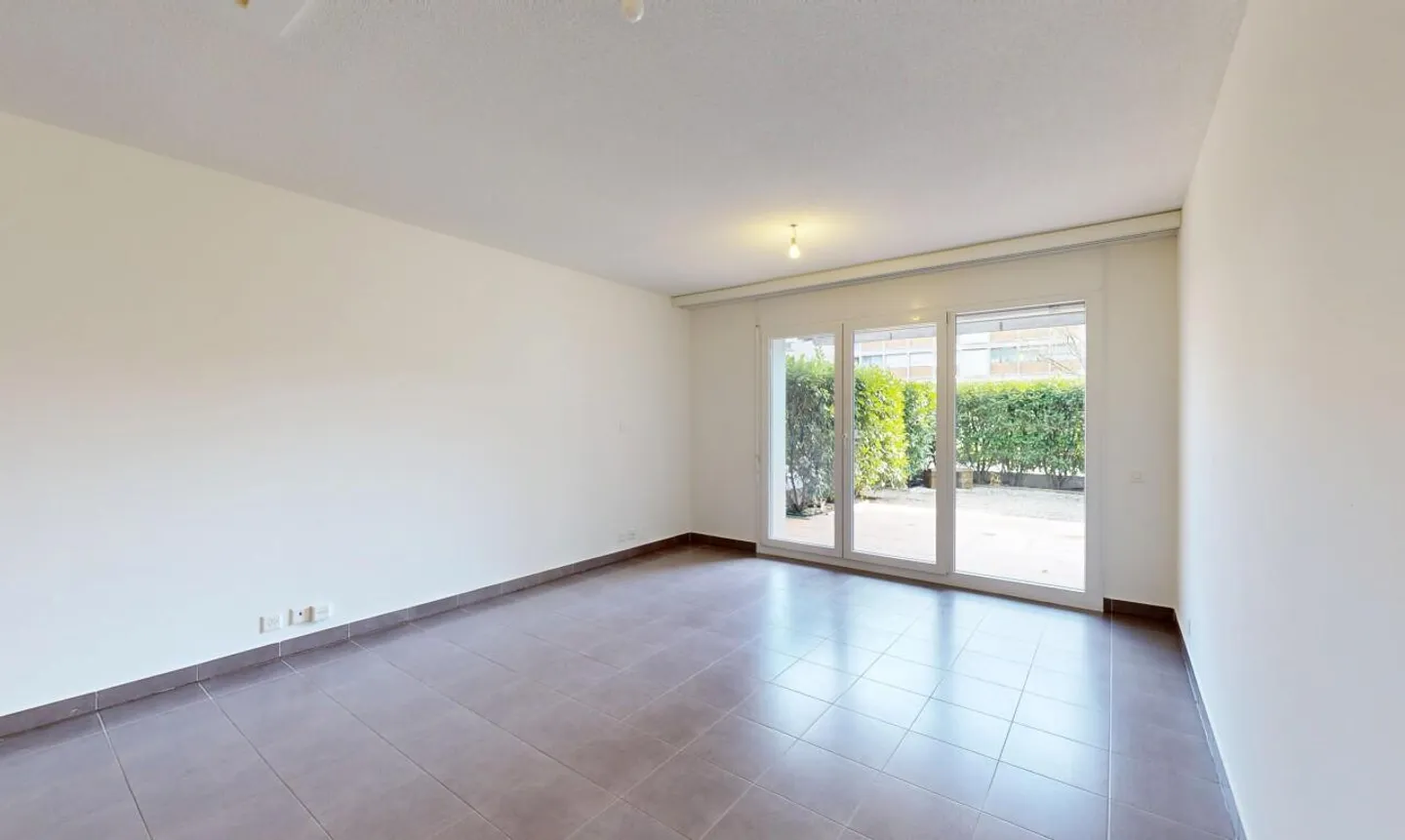 Appartamento al piano giardino 4 locali, 81 m², Casatax, nel cuore di un quartiere tranquillo - Foto 2 di 11