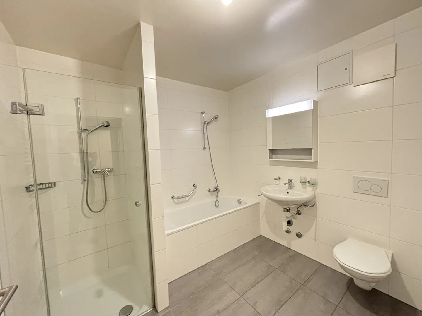 Schöne helle 2,5-Zimmer-Wohnung in Renens - Foto 7 von 9