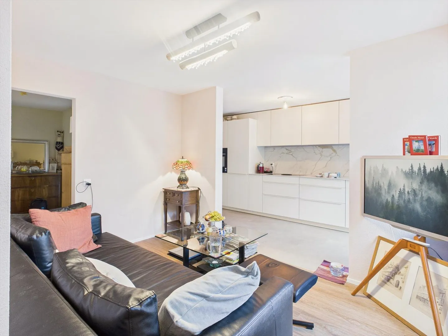 Dreamlike 3.5-Room Terrace Apartment with Lake Zurich View in Wädenswil - Photo 1 of 12