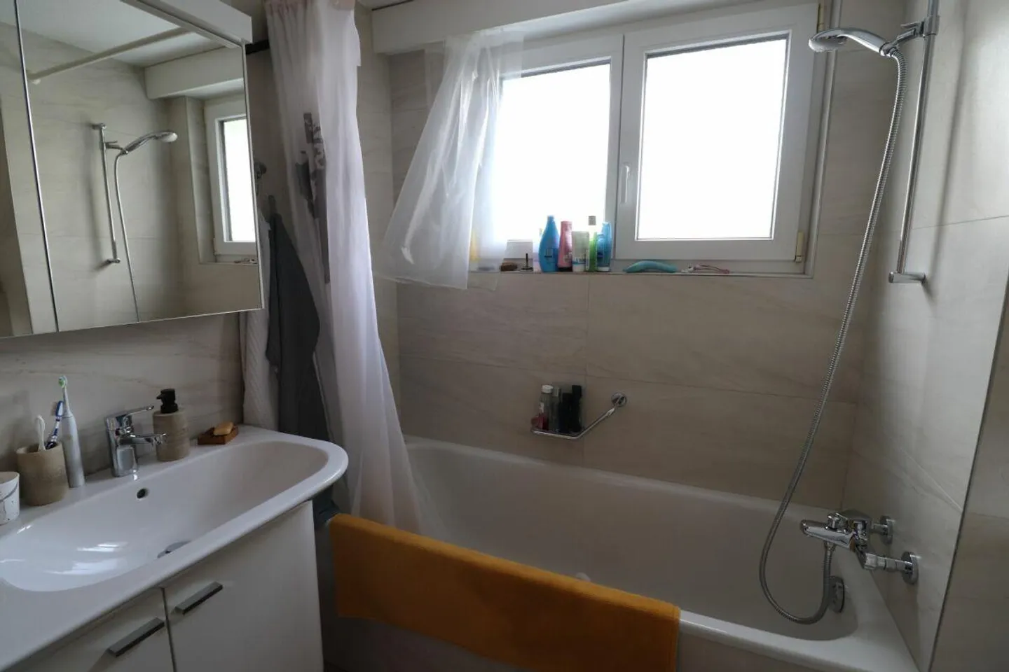 Appartamento di 5 stanze con balcone - Foto 3 di 6