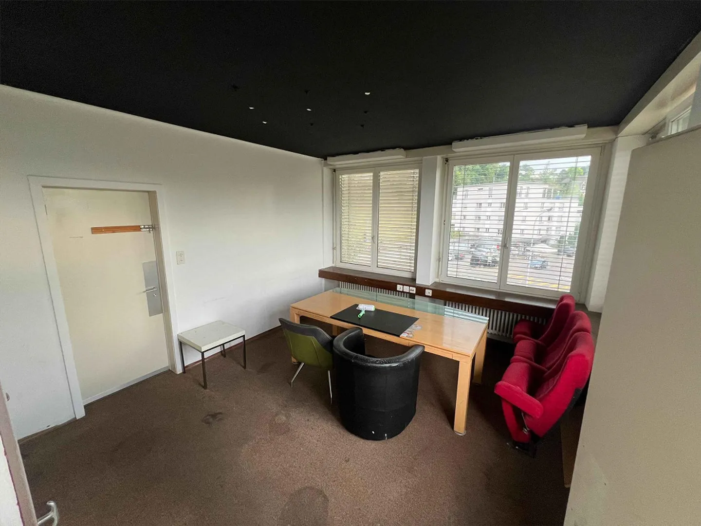 Bureau/atelier et espace de stockage St. Gallen-Ouest - Photo 2 sur 4