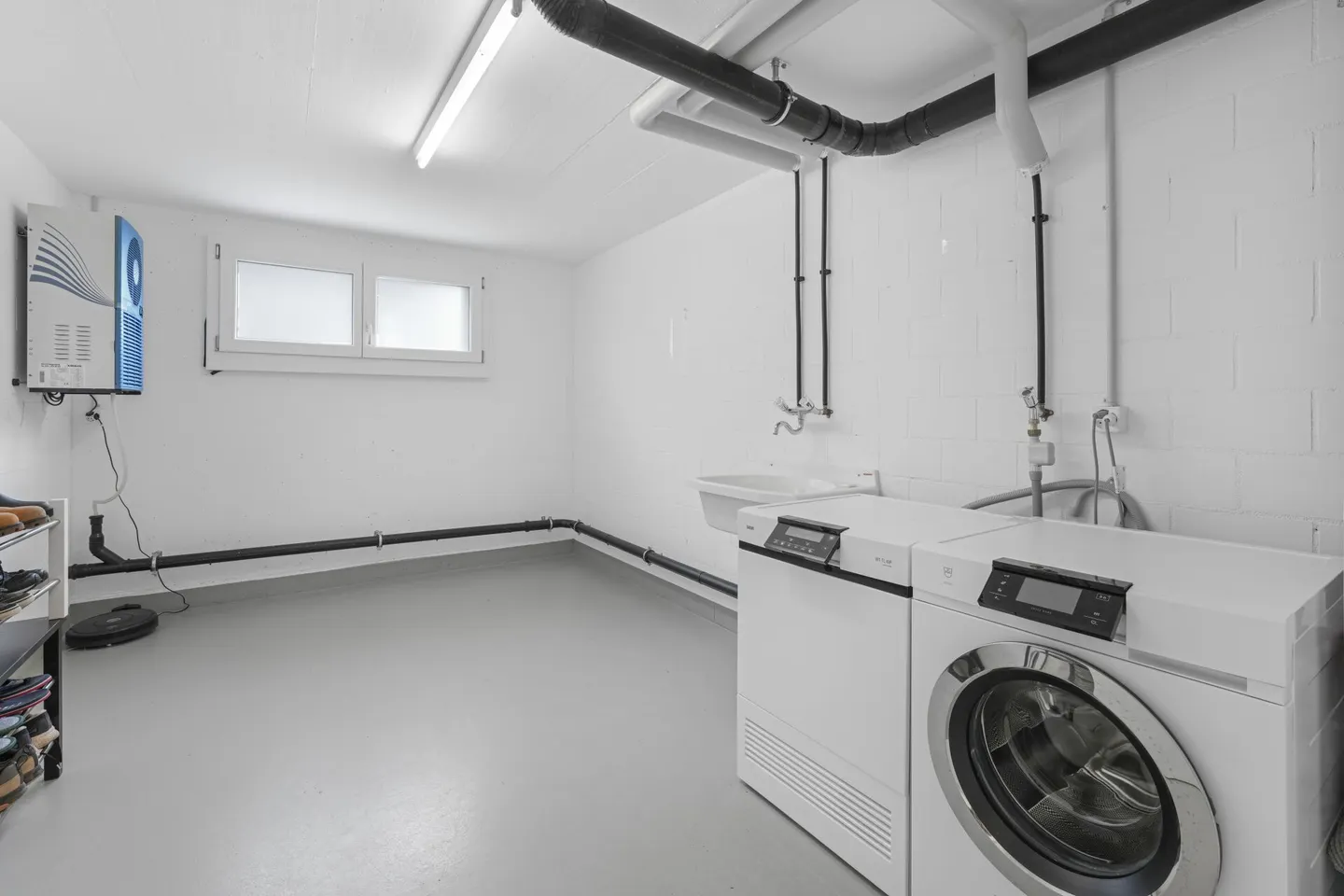Vivre généreusement avec vue sur le Säntis - appartement moderne de 4,5 pièces à Herisau - Photo 18 sur 26