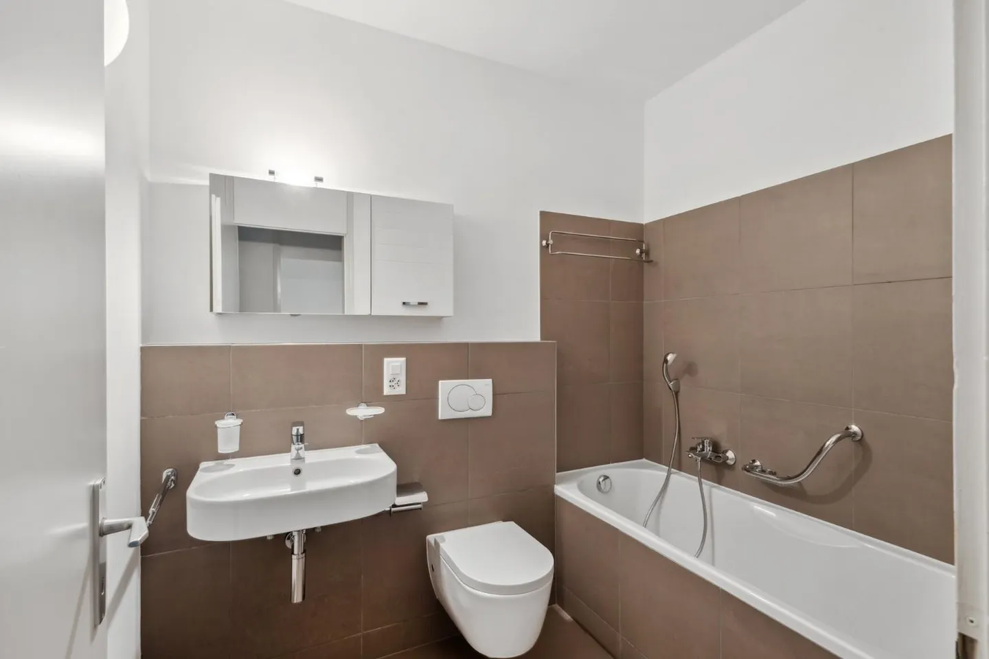 Appartamento soleggiato in zona tranquilla - Foto 4 di 4