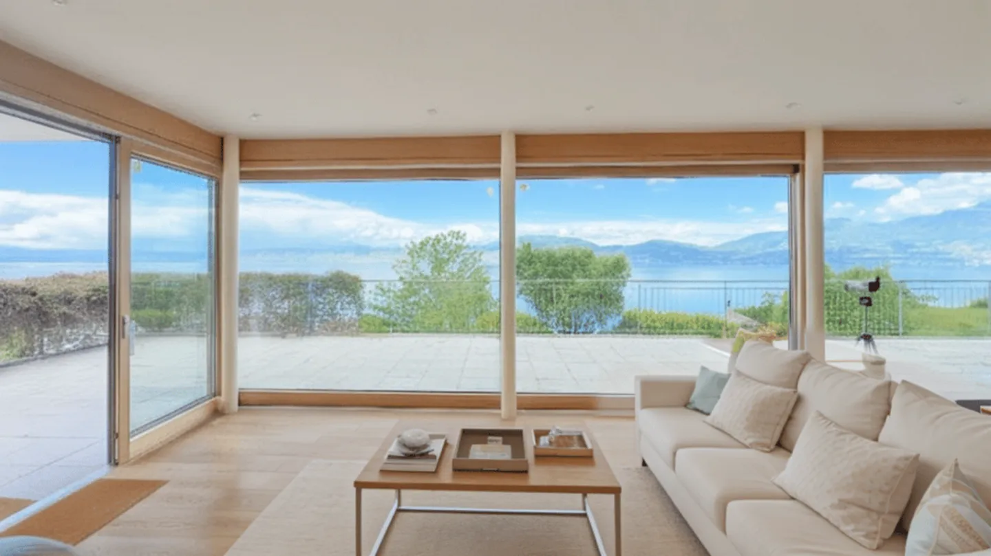 Luxuriöse Architektenvilla mit atemberaubendem 180° Blick auf den Genfersee! - Foto 9 von 13