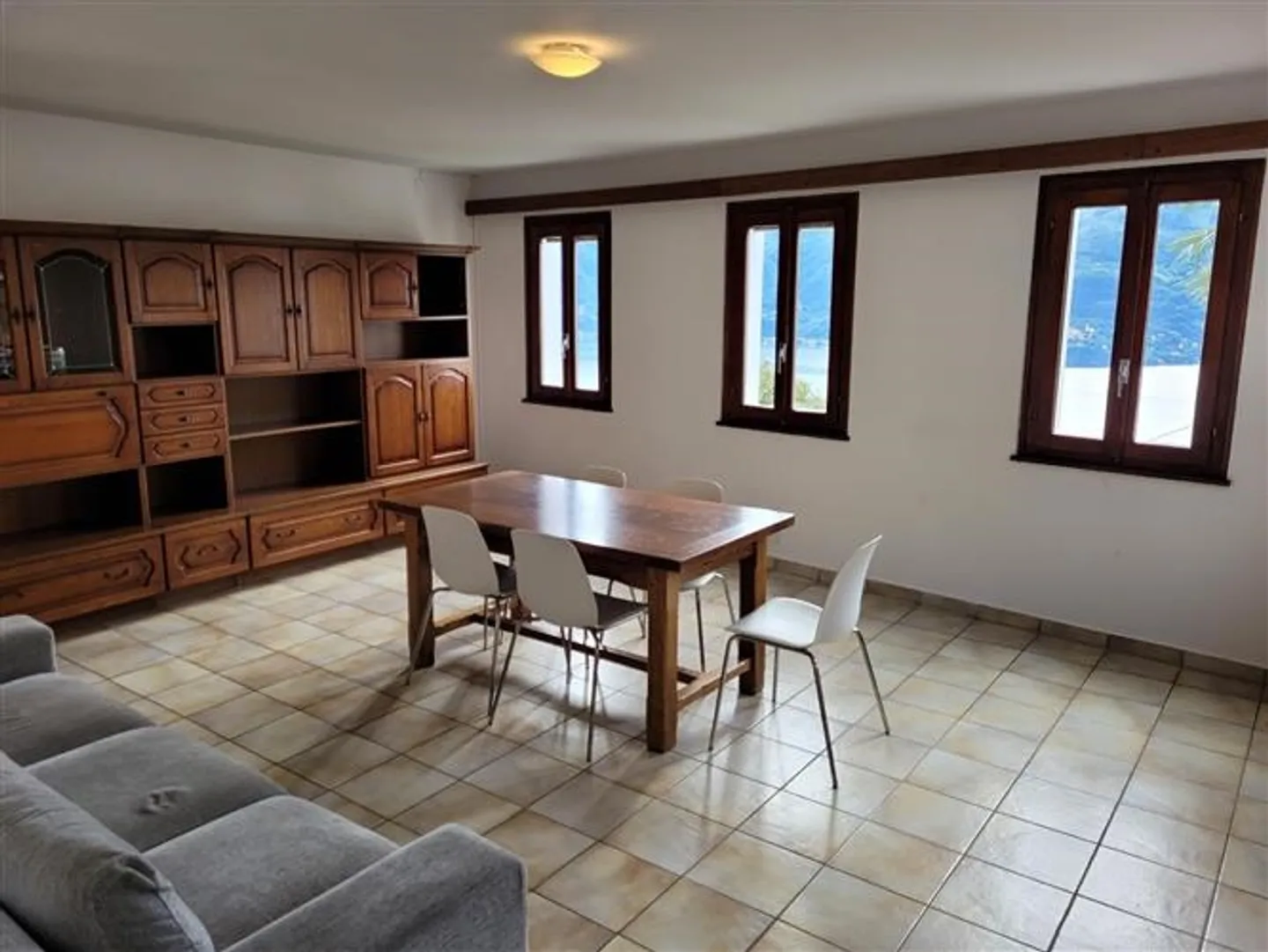 Appartamento di 4½ locali con bellissima vista lago - RESIDENZA SECONDARIA | 4½-Zimmer-Wohnung mit Fantastische Seesicht - Zweite Wohnsitz - Foto 3 di 5