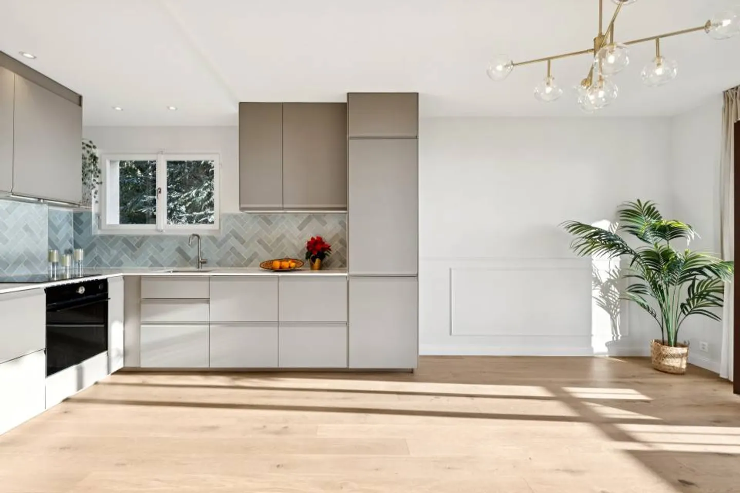 Garantierter Herzschmerz! Vollständig renovierte Wohnung mit atemberaubendem Blick - Foto 2 von 13