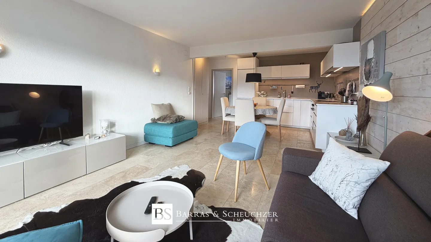 Charmantes Apartment mit Aussicht - Foto 3 von 11