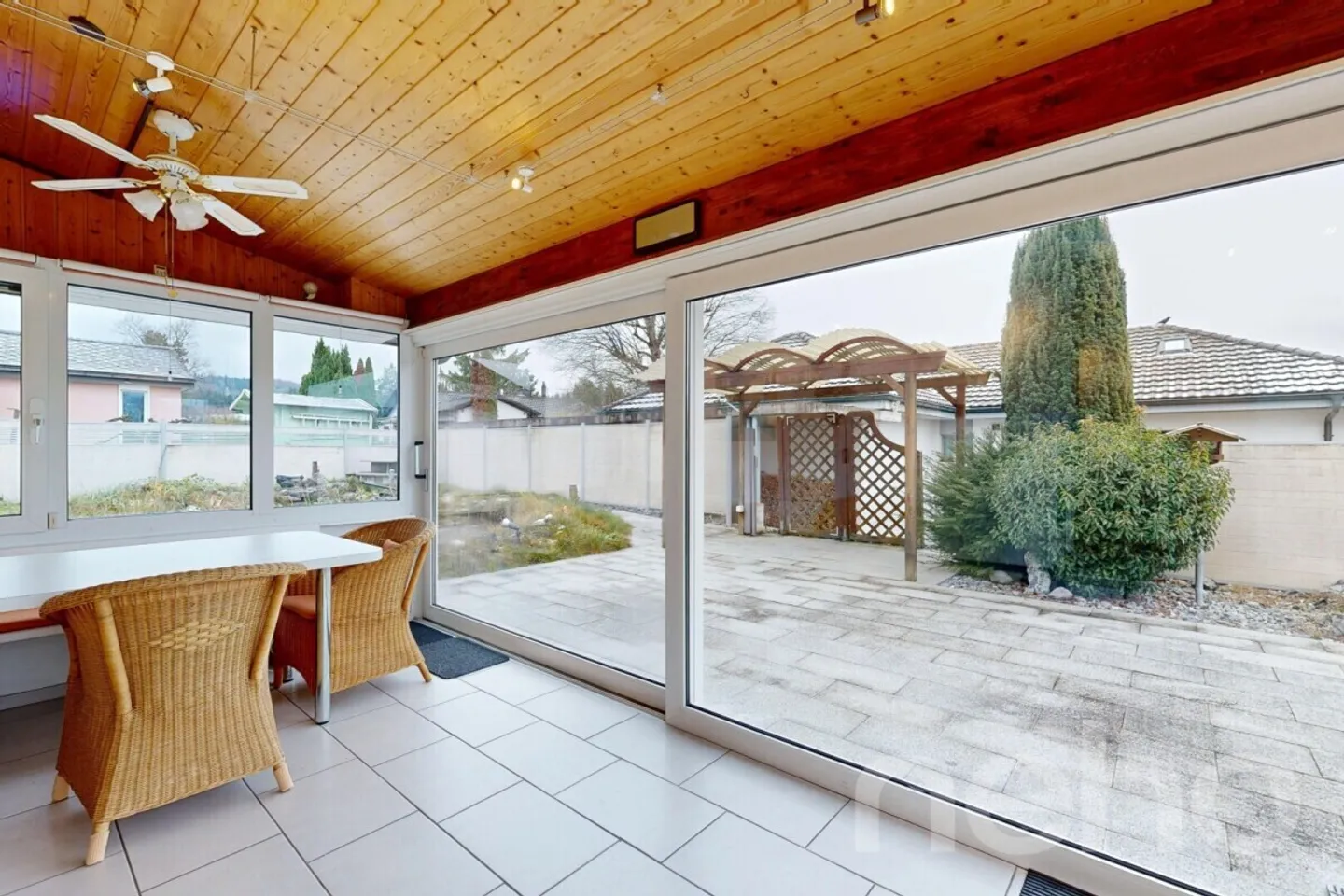 Charmantes 4.5 Zimmer Einfamilienhaus mit grossem Garten inkl. Teich - Foto 4 von 12