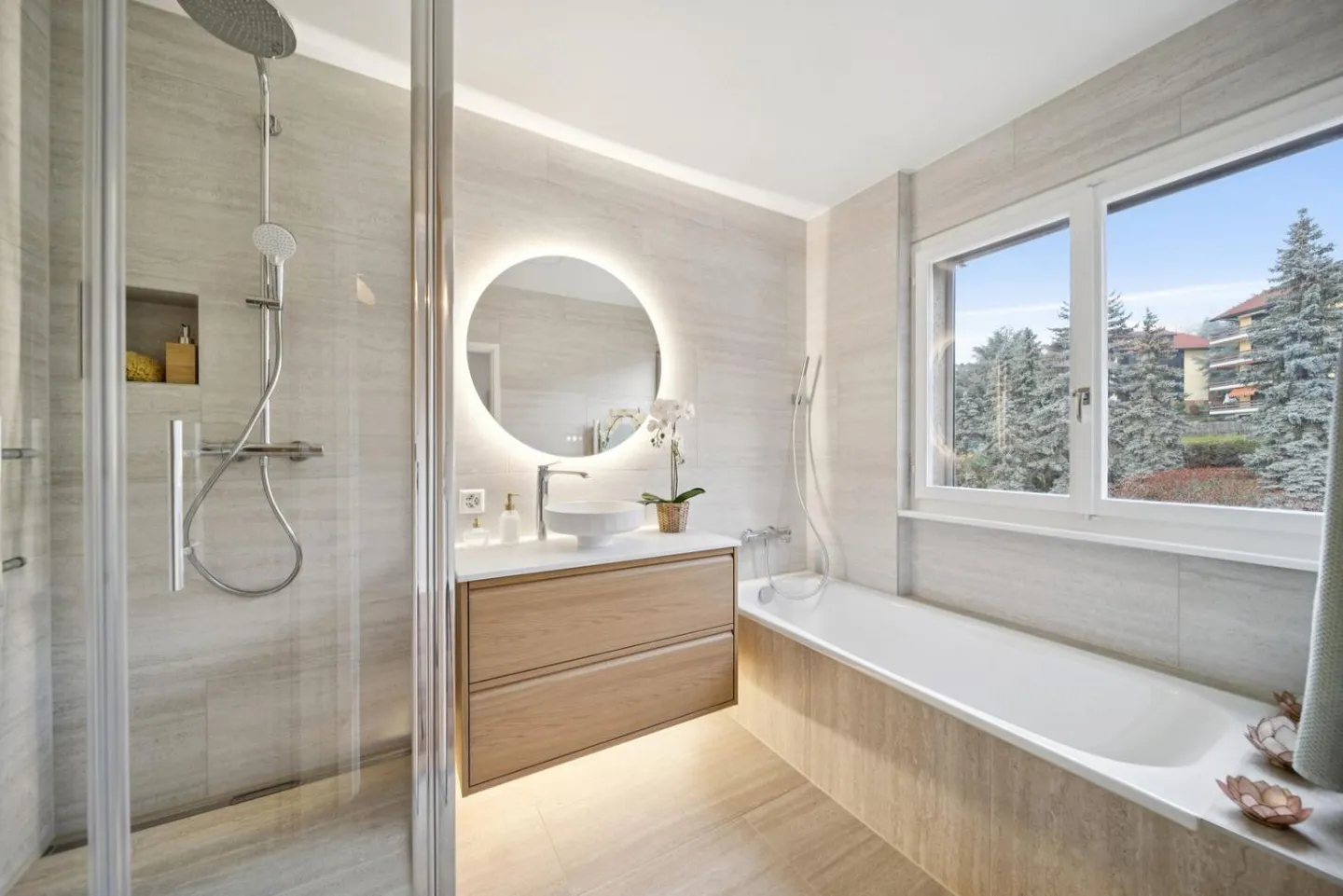 Garantierter Herzschmerz! Vollständig renovierte Wohnung mit atemberaubendem Blick - Foto 8 von 13