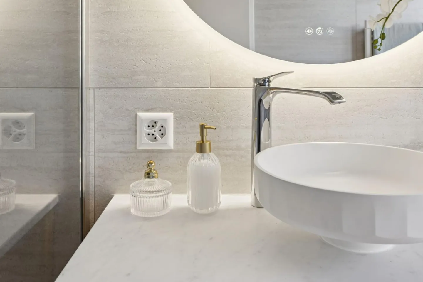 Garantierter Herzschmerz! Vollständig renovierte Wohnung mit atemberaubendem Blick - Foto 9 von 13