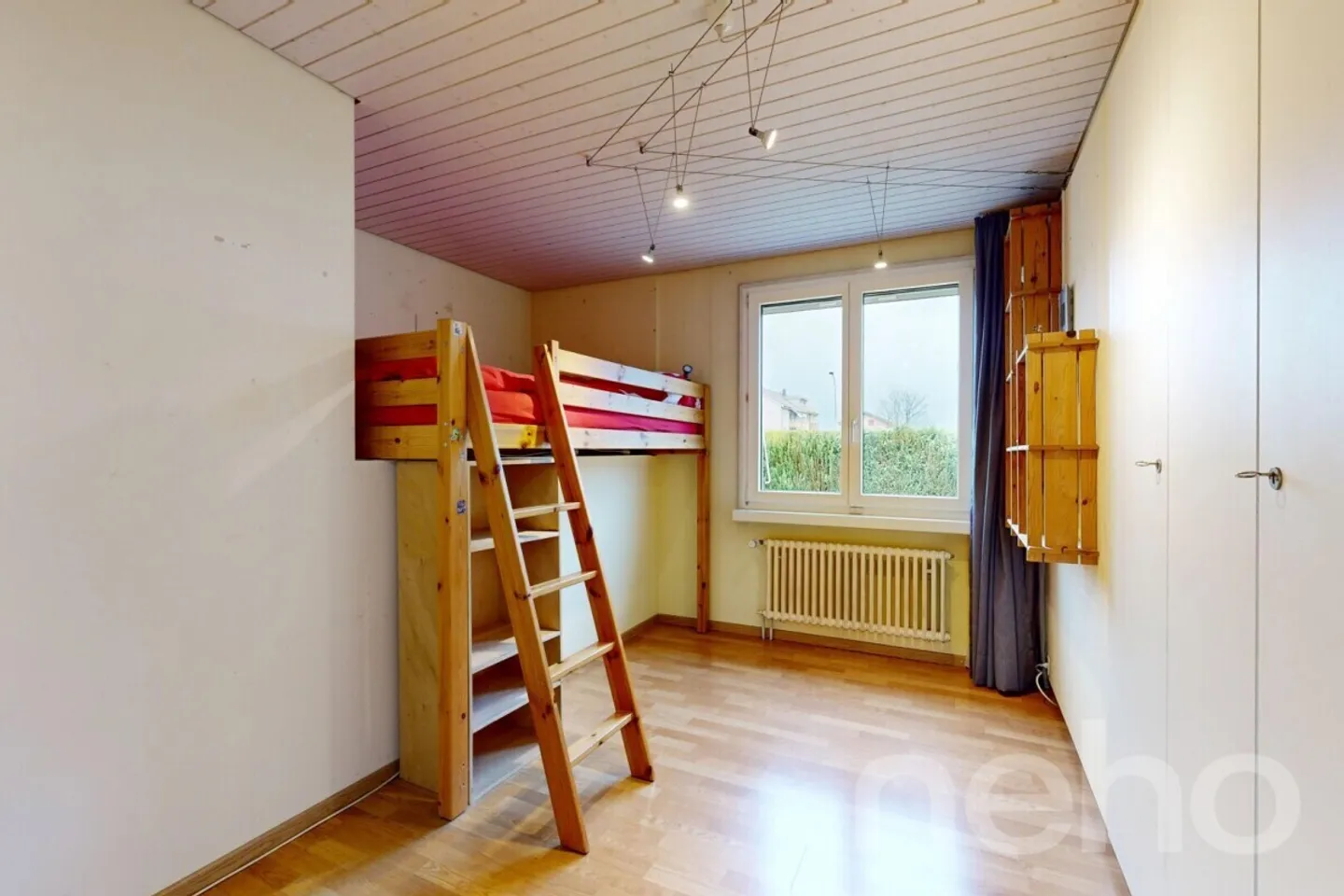 Charmantes 4.5 Zimmer Einfamilienhaus mit grossem Garten inkl. Teich - Foto 7 von 12