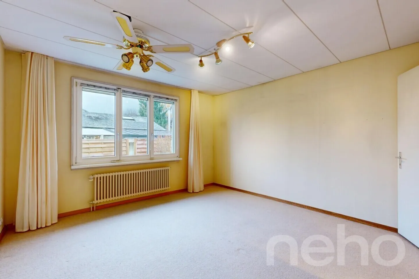 Charmantes 4.5 Zimmer Einfamilienhaus mit grossem Garten inkl. Teich - Foto 8 von 12