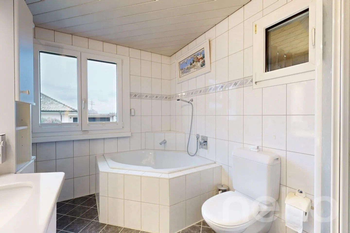 Charmantes 4.5 Zimmer Einfamilienhaus mit grossem Garten inkl. Teich - Foto 9 von 12