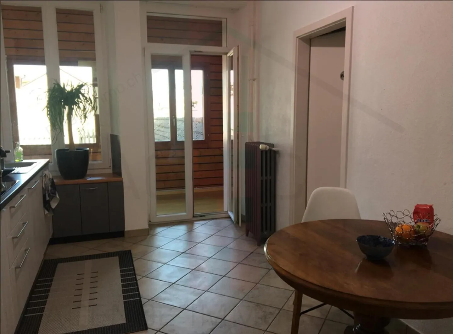 Edificio di rendimento a Delémont, ottima posizione vicino alla stazione 6% netto - Foto 9 di 9