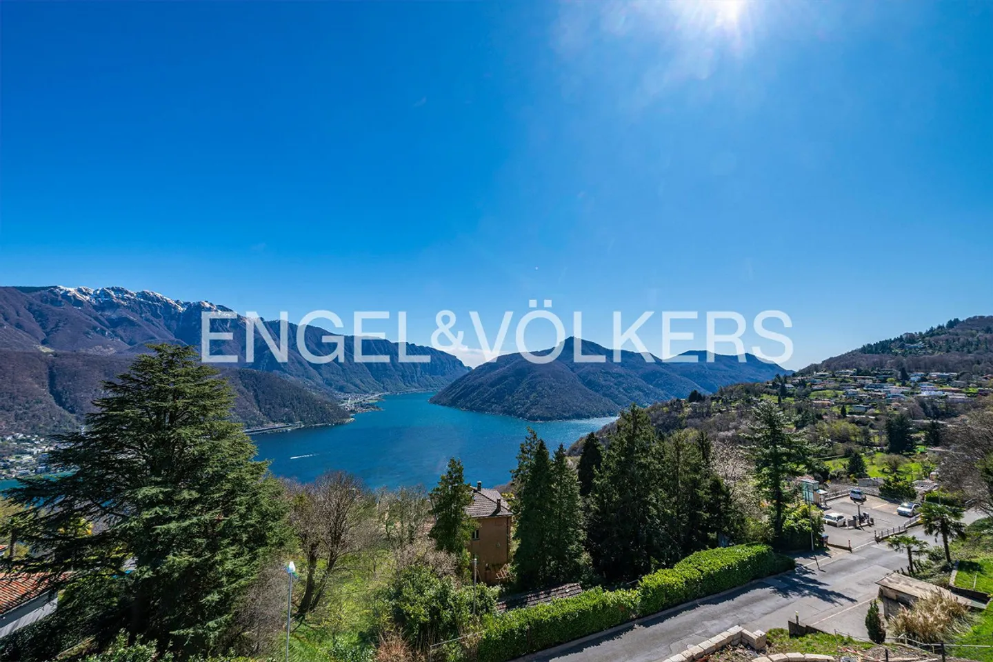 Modern apartment with enchanting lake view - Photo 4 of 4