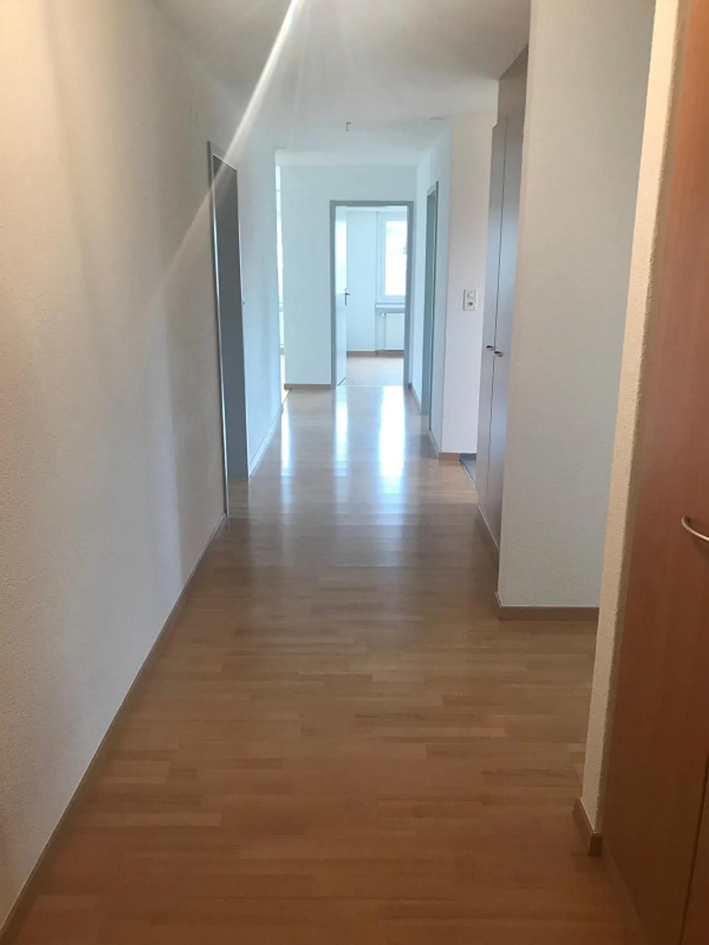 Zentrale Wohnung mit Garten - Foto 2 von 5