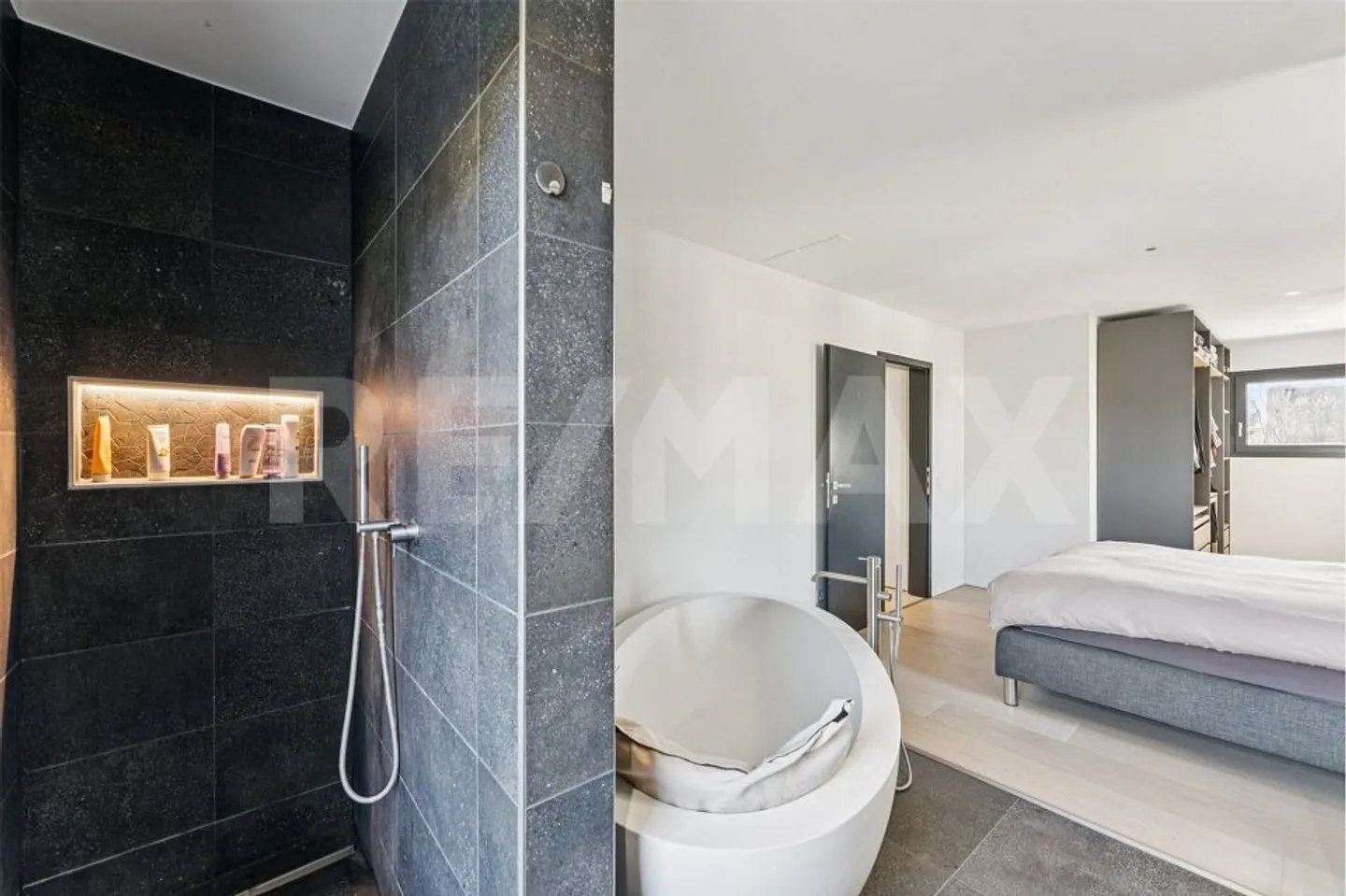 Prächtige 4,5-Zimmer-Wohnung in Orsonnens (FR) mit freier Sicht - Photo 9 of 13