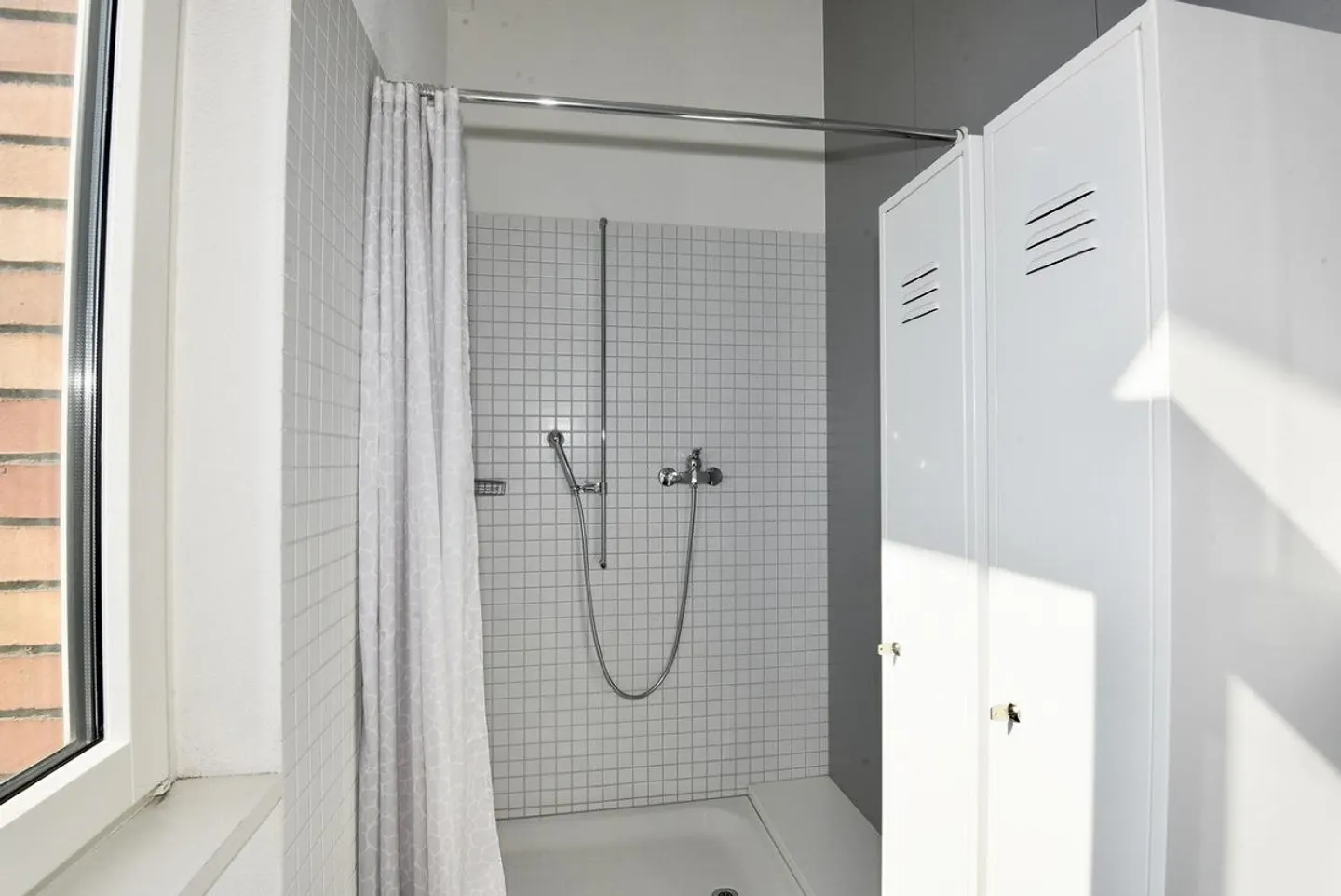 Moderne Büroräumlichkeiten in Immensee - Foto 8 von 10