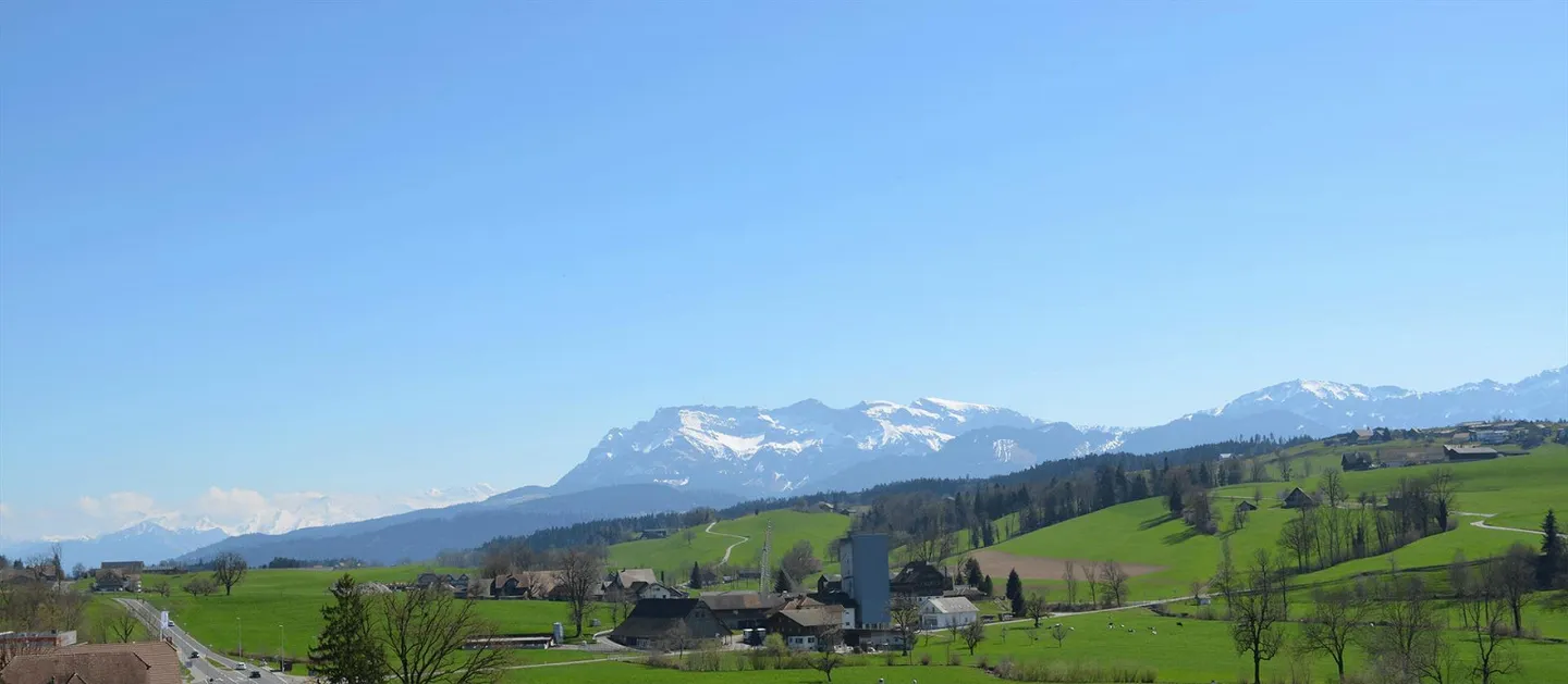 Freistehendes Einfamilienhaus mit traumhafter Aussicht - Foto 1 von 10