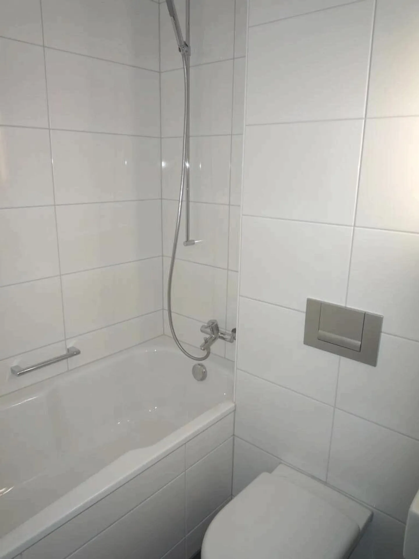 Moderno appartamento 1 stanza di 25 m² al 1° piano con balcone - Foto 4 di 8