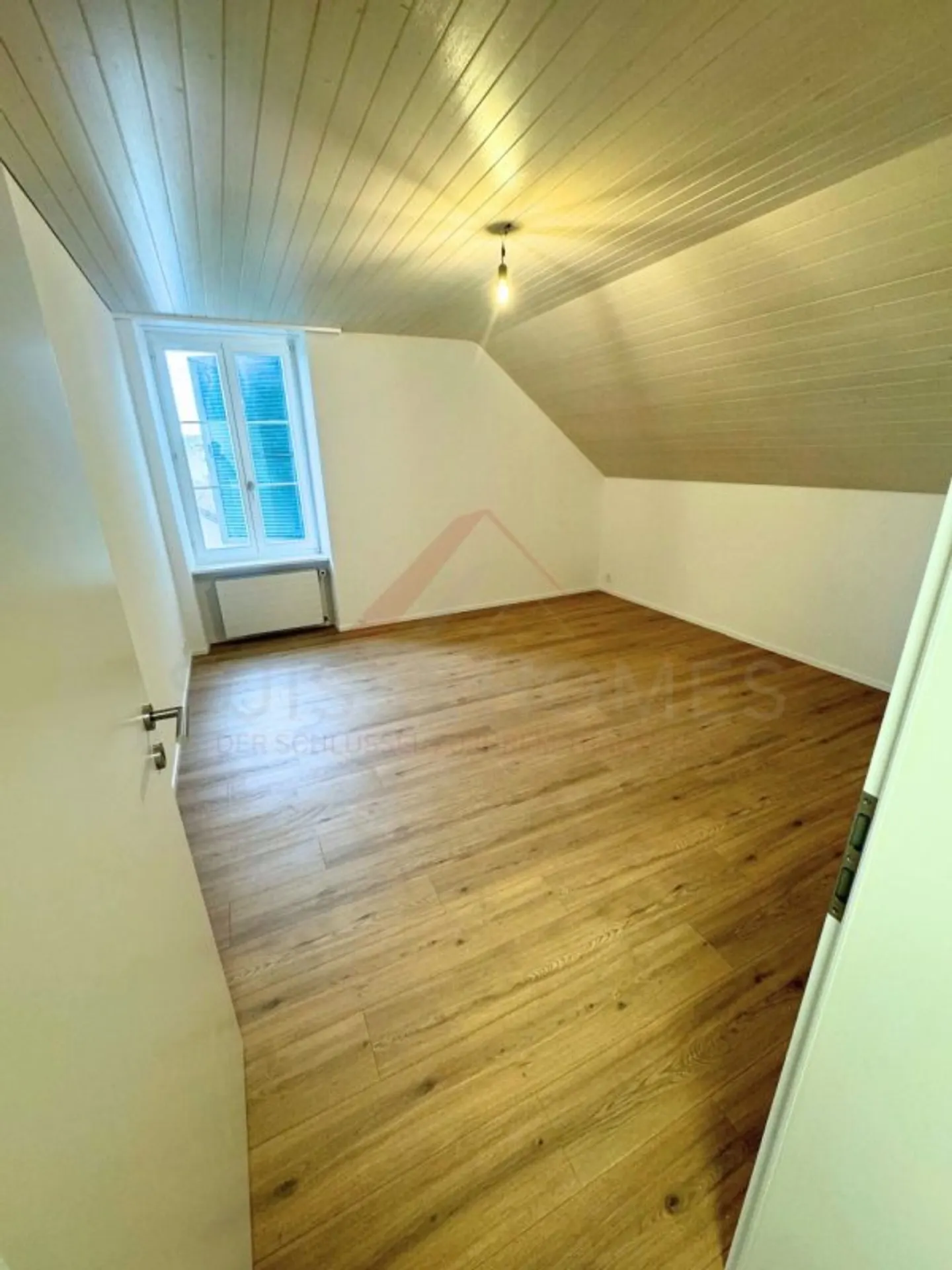 Appartamento 2.5 camere affascinante - Foto 5 di 8