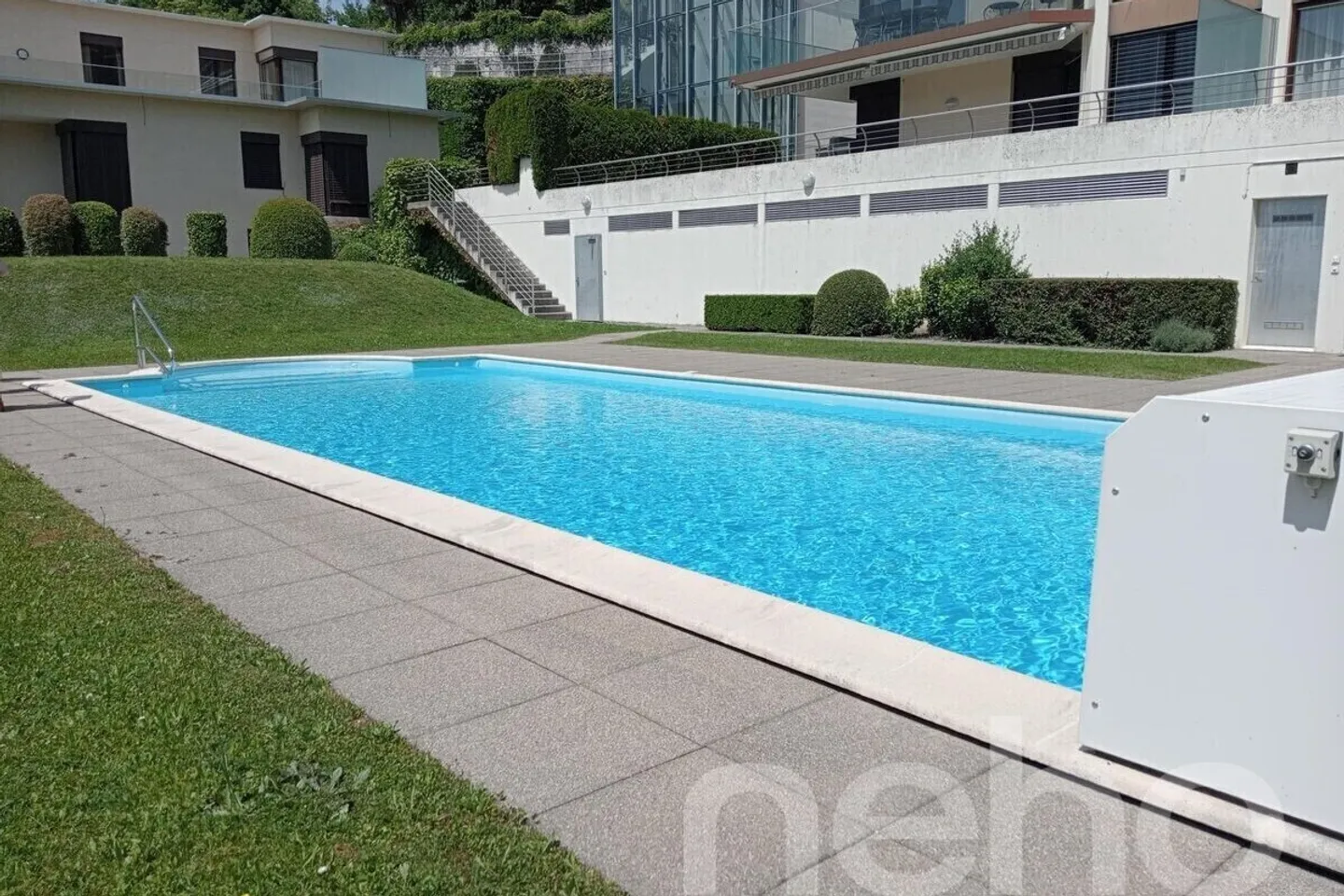 Rez-de-jardin d?exception avec piscine chauffée et vue lac?Alpes - Photo 3 sur 12