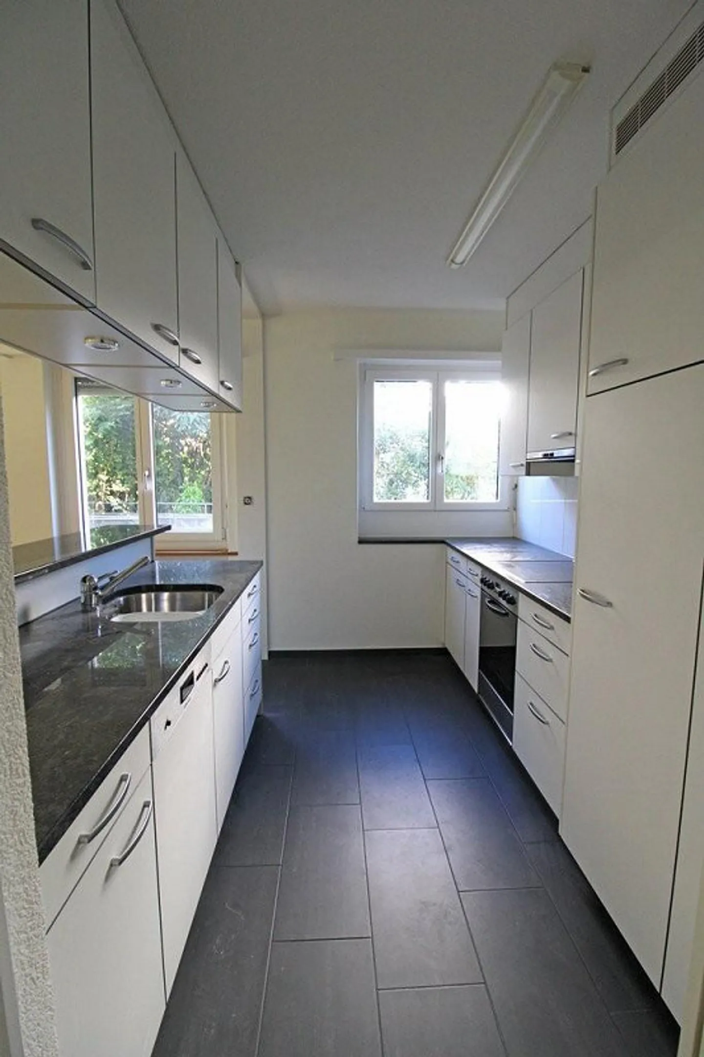 Ihre neue Wohlfühloase in Zürich Wolishofen - Photo 3 sur 4