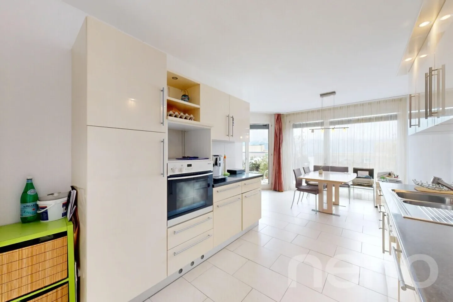 Rez-de-jardin d?exception avec piscine chauffée et vue lac?Alpes - Photo 7 sur 12