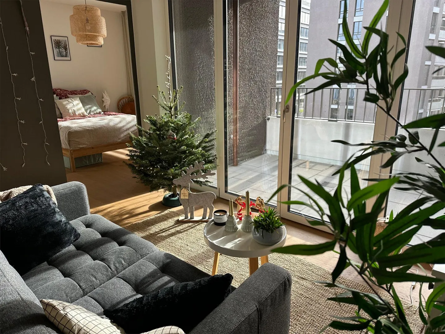 Möblierte neue 2,5-Zimmer-Wohnung in Zürich Manegg - Foto 2 von 10