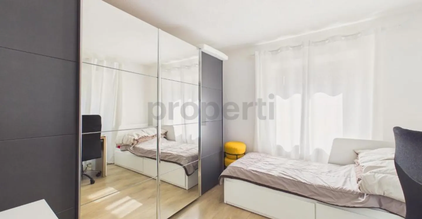 4.5-room house with pool in Roveredo GR - Photo 5 of 11