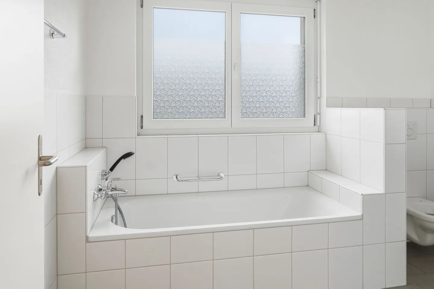 Moderne & helle 5.5-Zimmer-Maisonette-Wohnung an zentraler Lage - Foto 5 di 14