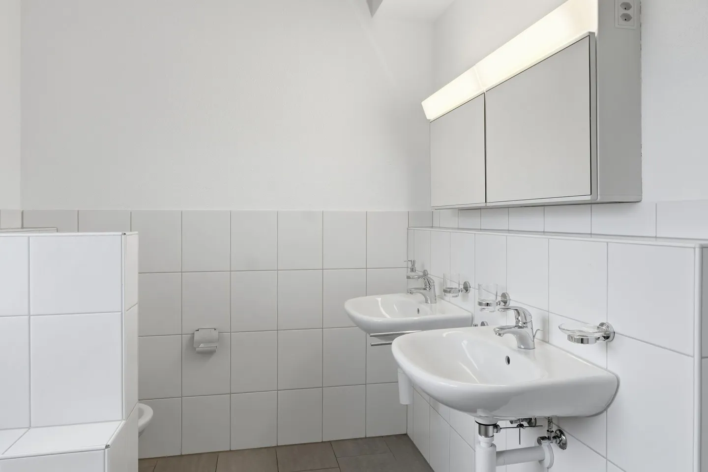 Moderne & helle 5.5-Zimmer-Maisonette-Wohnung an zentraler Lage - Foto 6 di 14