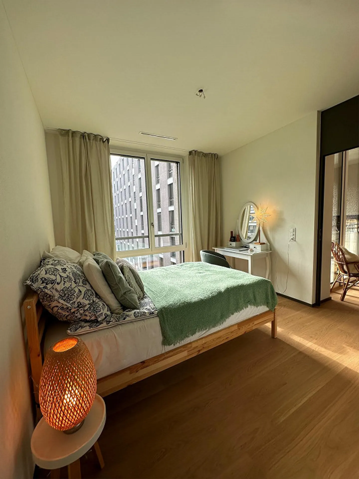 Möblierte neue 2,5-Zimmer-Wohnung in Zürich Manegg - Foto 5 von 10