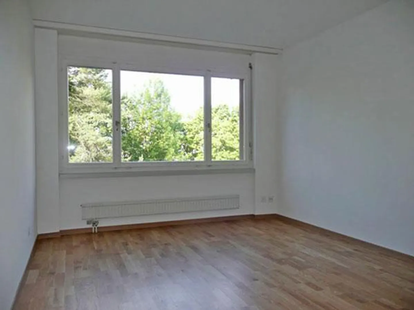 Appartement dans un quartier résidentiel calme - limité jusqu'au 31.08.2026 ! - Photo 4 sur 7