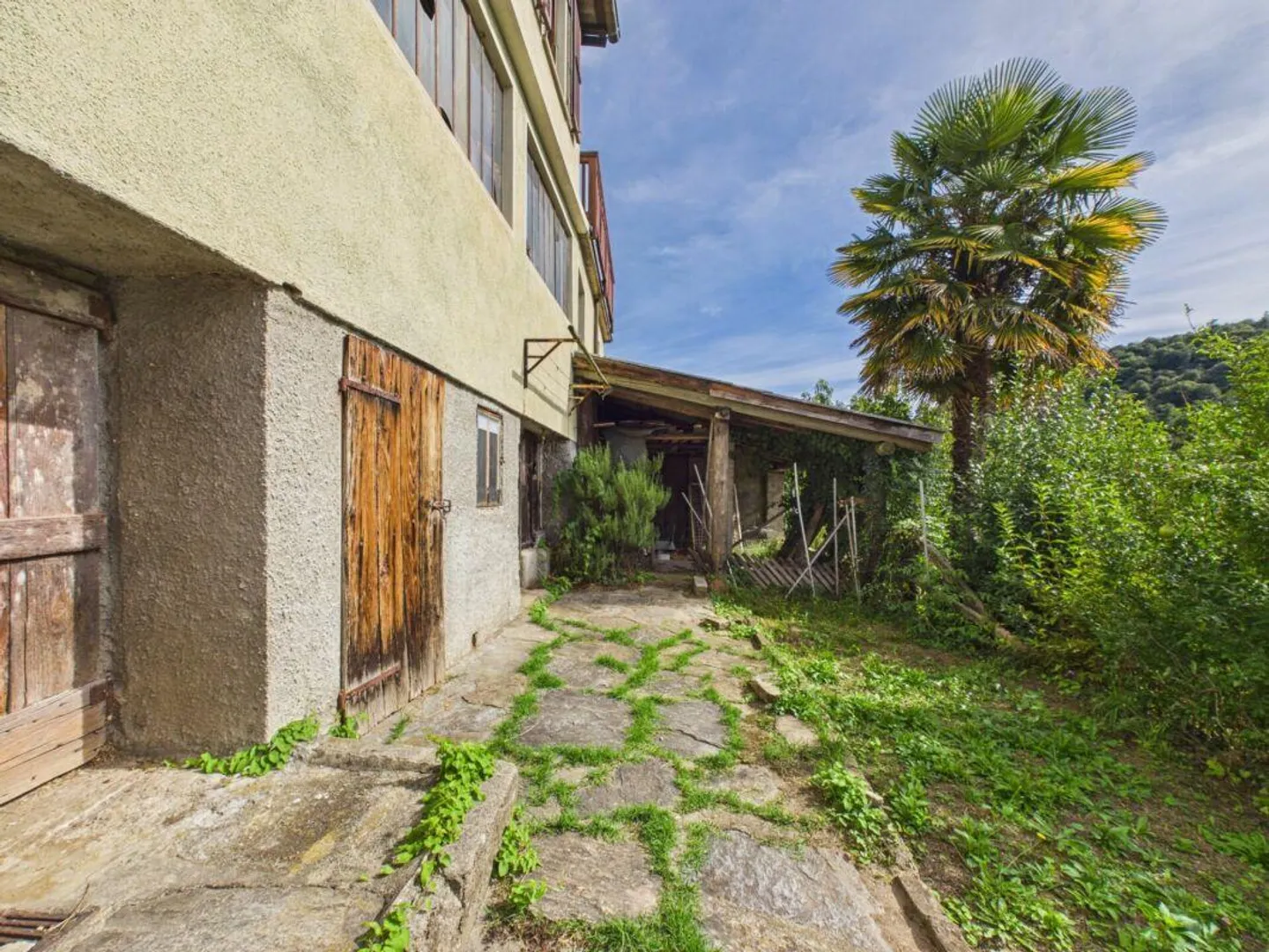 Single-family house with bright winter garden, parking space and small private green area - Photo 15 of 17