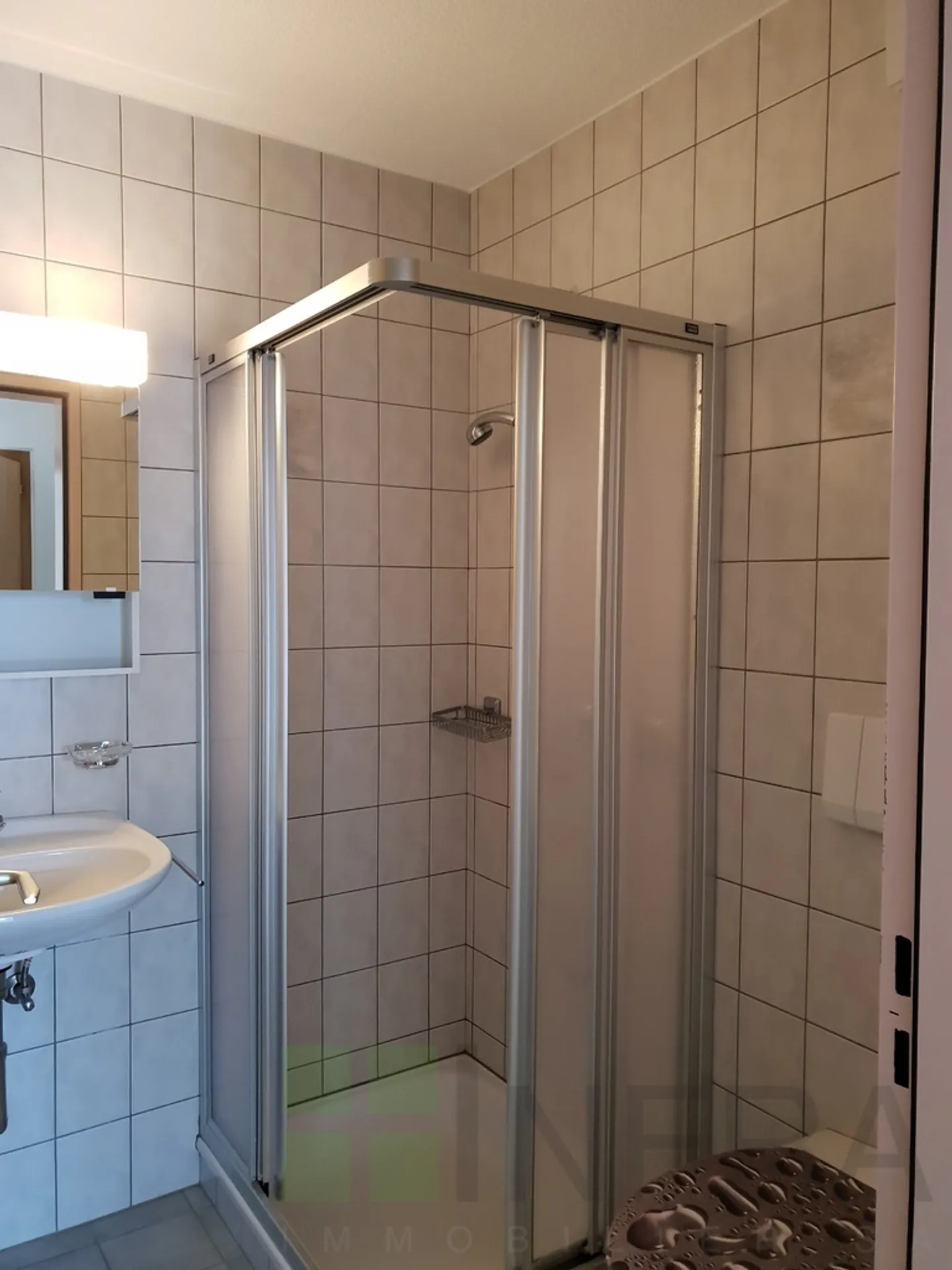 Appartement spacieux de 4 pièces - Photo 4 sur 8