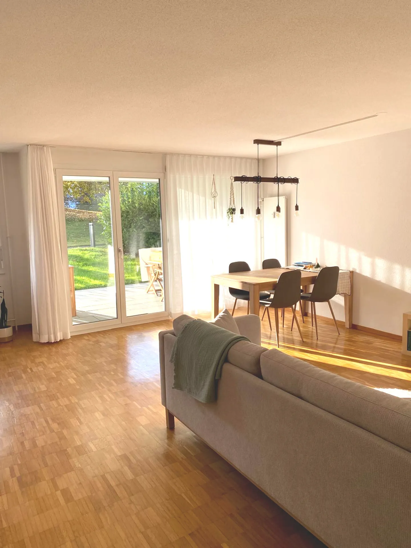 Charming Garden Apartment - Photo 2 of 7