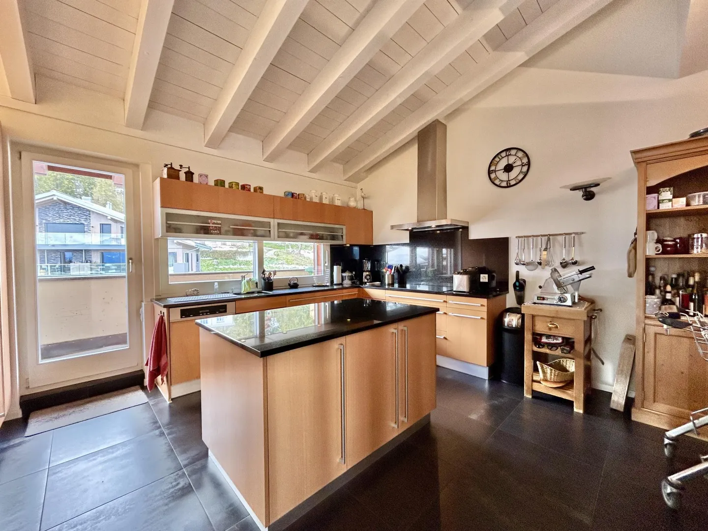 Raro: Elegante Attico-Duplex di alto livello nel cuore di Crans-Montana - Foto 24 di 33