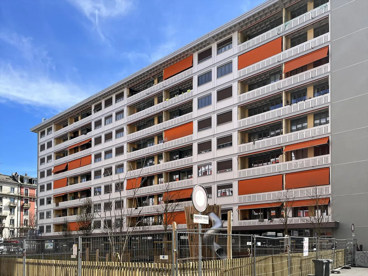 Arcade commerciale au cœur de Jonction - Photo 1 sur 1