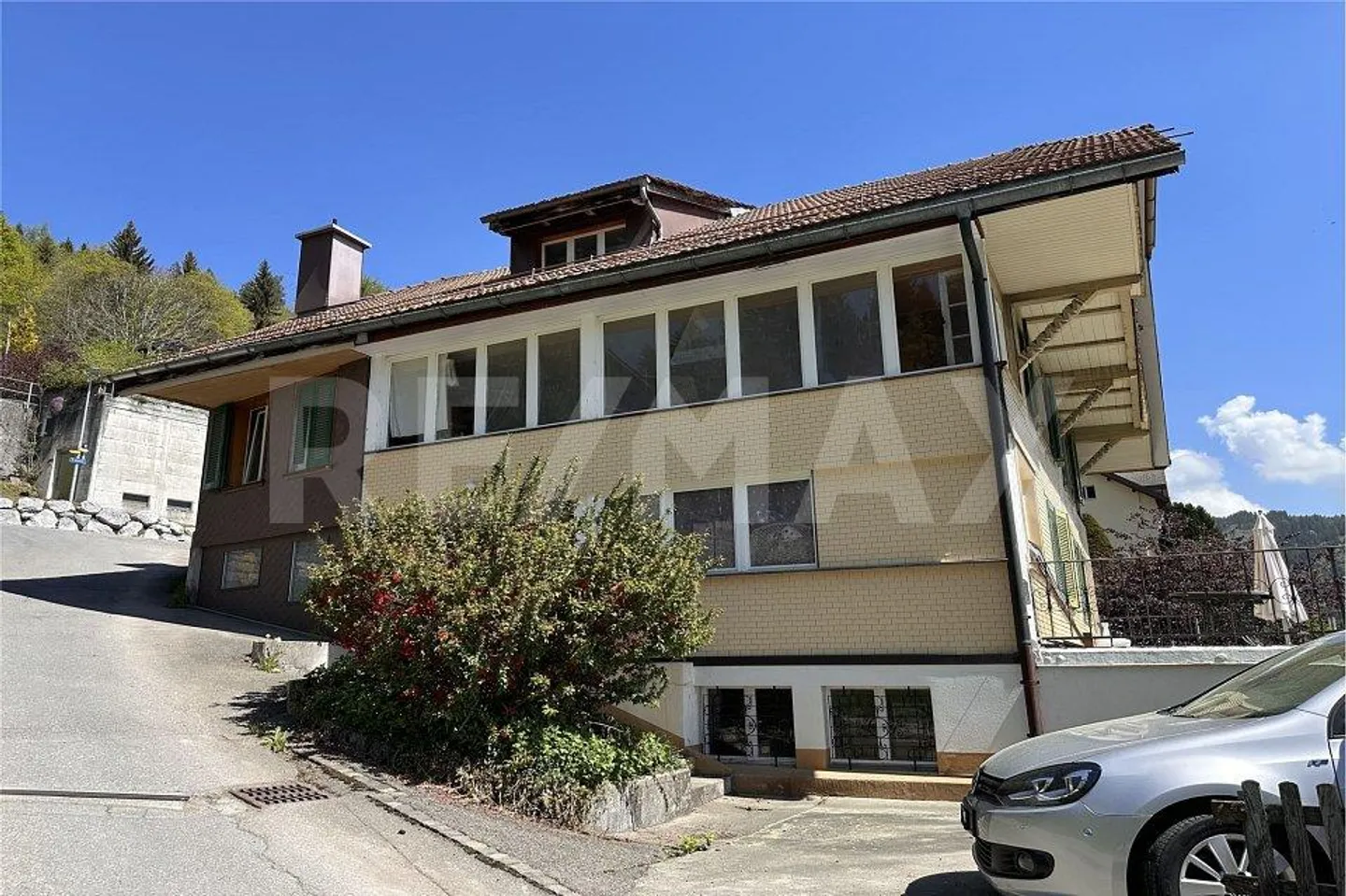 4-family house in a quiet, sunny location with a wide view - investment property - Photo 7 of 13