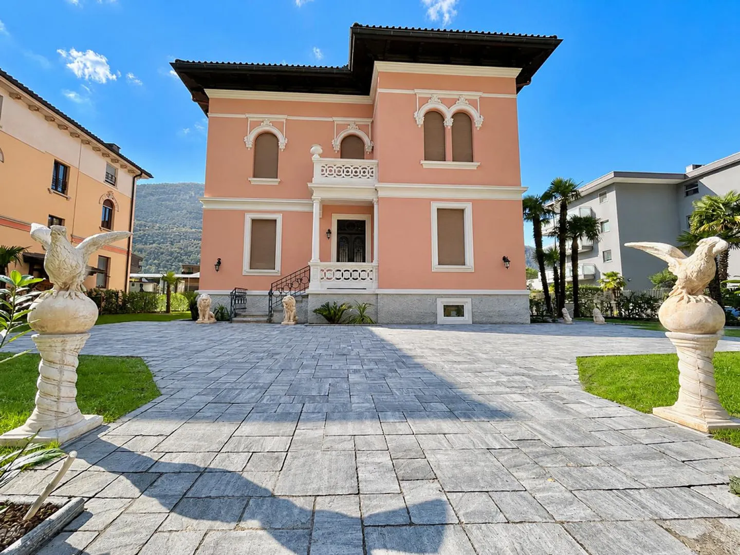4.5 high standing rooms with private garden in Capolago - Photo 1 of 11