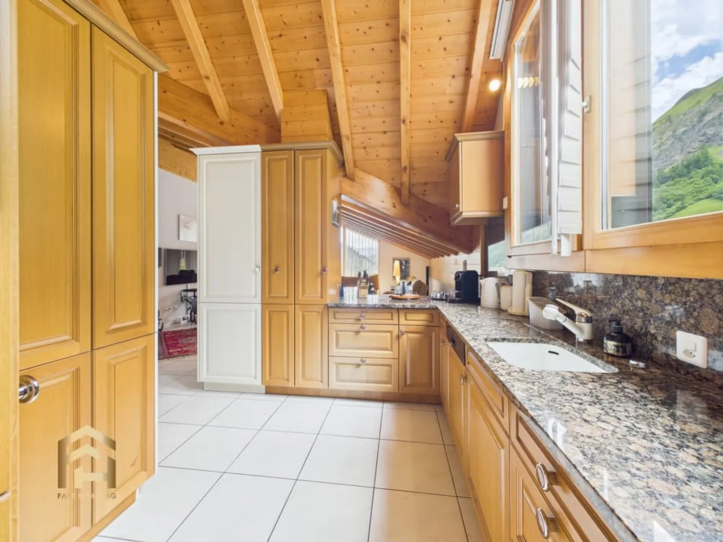 Vivere sopra i tetti di Leukerbad - Appartamento attico esclusivo - Foto 3 di 13