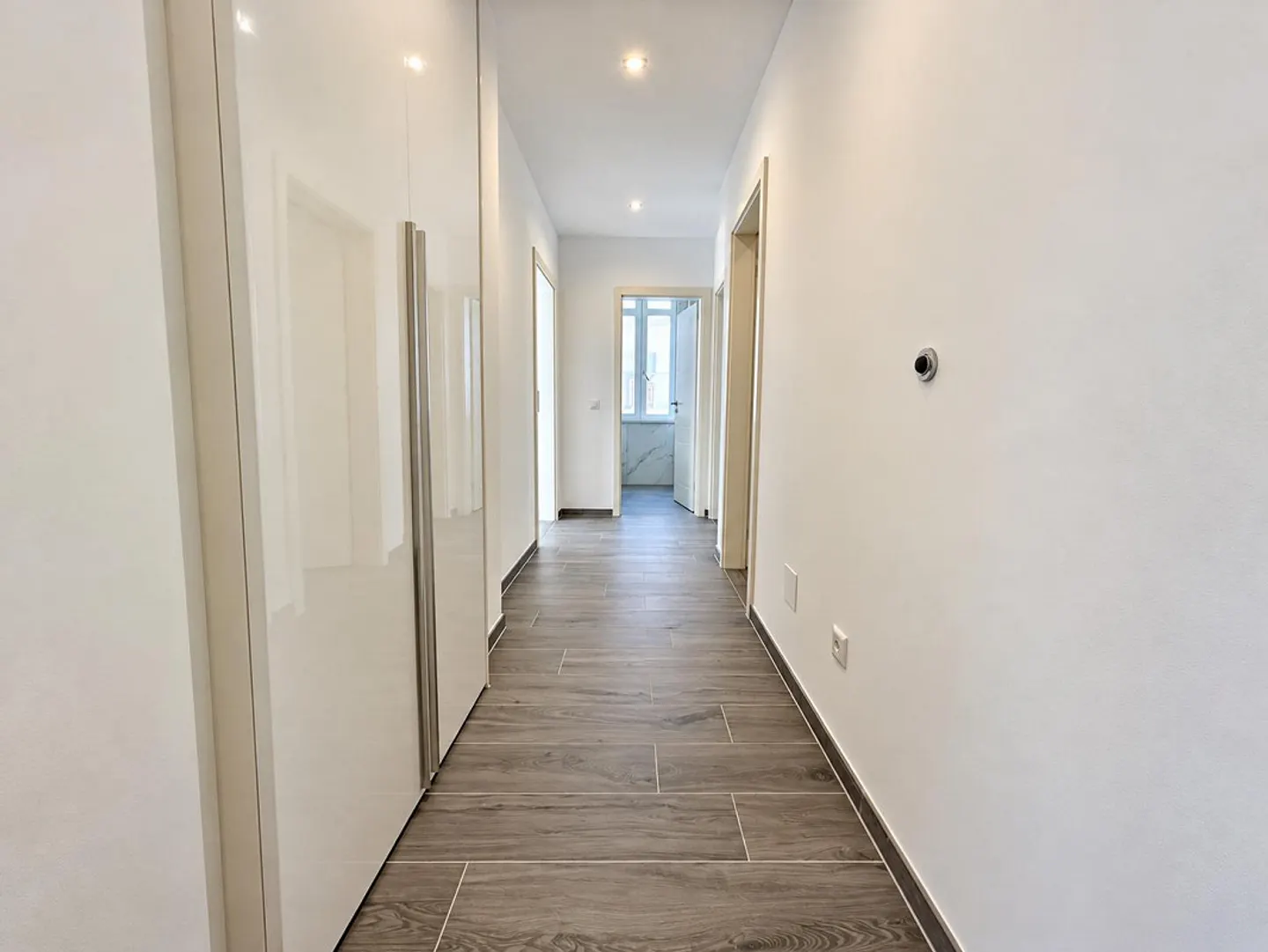 4.5 high standing rooms with private garden in Capolago - Photo 7 of 11