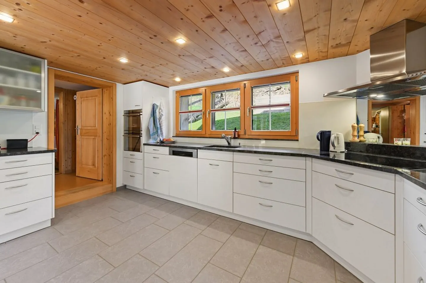 Freistehendes Einfamilienhaus mit Weitblick und grosszügigem Raumangebot - Foto 8 di 13