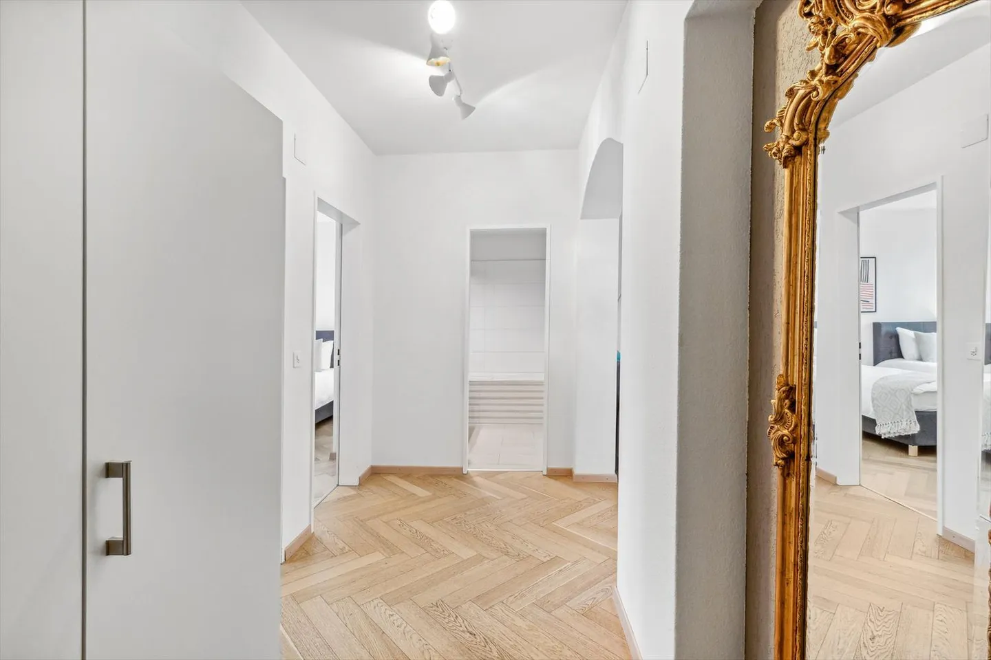 Appartamento arredato con 2 stanze - Foto 6 di 9