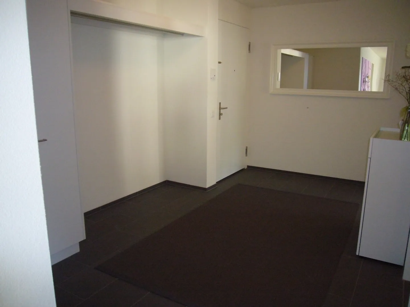 Appartement moderne et lumineux de 4,5 pièces avec espace jardin à Sankt Margrethen - Photo 6 sur 11